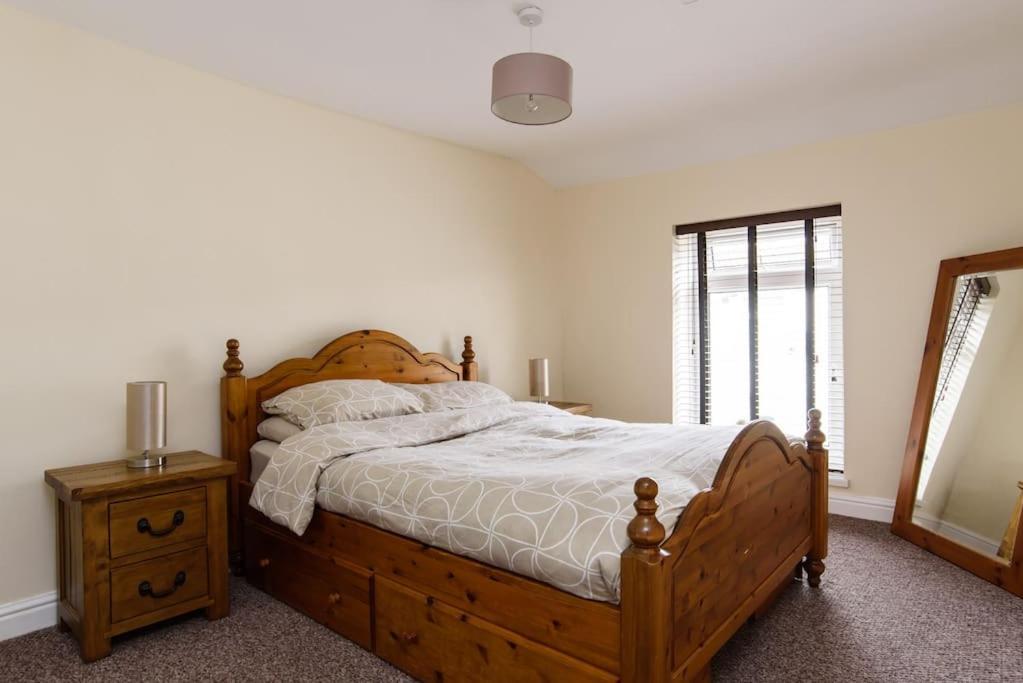 Colliers House Villa Abercanaid Bagian luar foto